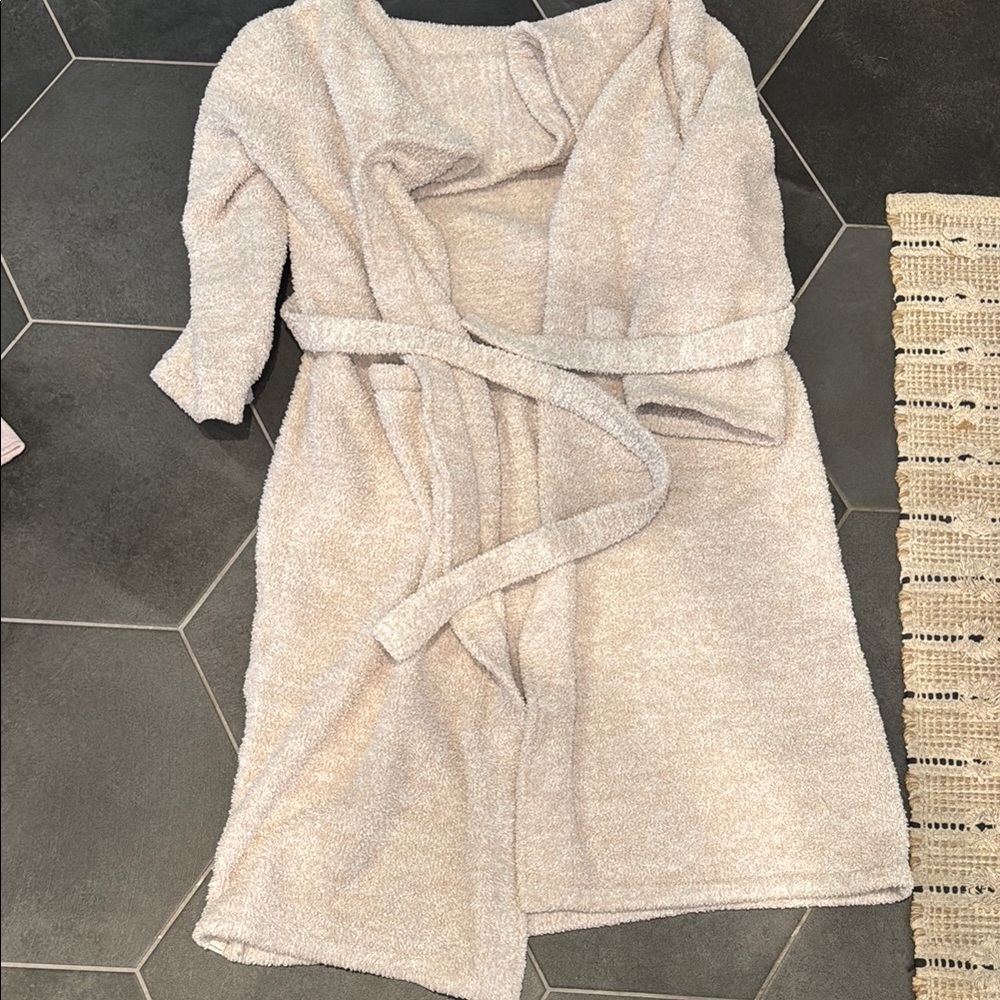 Barefoot dreams robe